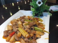 藕尖炒鱼肚-桂客膳房·珍品堂