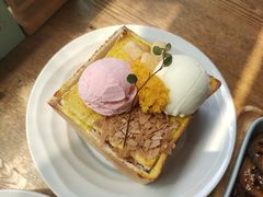 -蜜桃餐厅·伴山(湖滨商业街店)