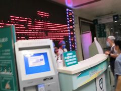 -同仁验光配镜(中心店)