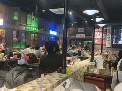 -马路牙子烧烤音乐酒馆(望京店)