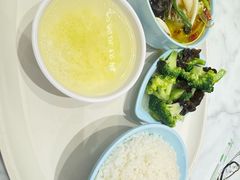 -荣华基·现炒快餐(肇嘉浜路店)