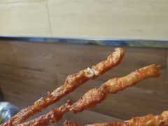 烤骨肉相连-东记潮汕美食砂锅粥小炒烧烤(镇南大街店)