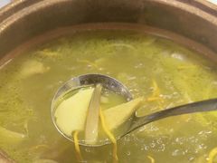 -菌海森林·非遗野生菌火锅(西山区滇池路摩根道店)
