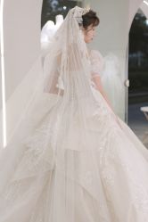 -艾米丽婚纱礼服