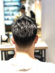 -曼都发型