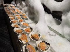 -雍容荟帝王蟹活龙虾展台自助(IFS黑金店)