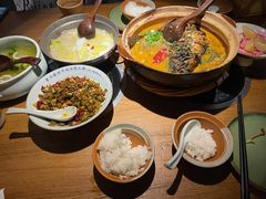 柴火稻草鱼-吃饭皇帝大土家民族菜(正大广场店)