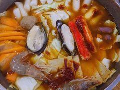 -辛明堂洞韩式芝士年糕火锅(万达店)