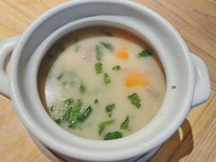 -红樱桃·欢乐餐厅(太原里店)
