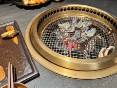 -铭牛烧肉·和牛海鲜自助(高新月牙湖店)