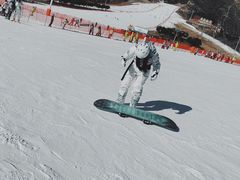 -石京龙滑雪场-停车场