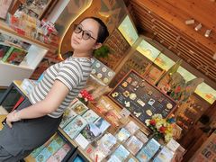 -猫的天空之城概念书店(丽江古城饮玉巷店)