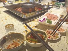 -二荆条·蜀鲜汇城市森林火锅