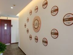 -灸春堂·艾灸·痛症·整脊连锁(之江银泰店)