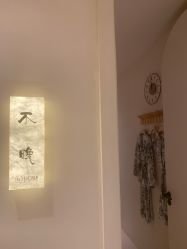 -洛伊科技抗衰护肤中心