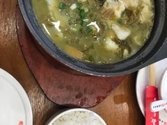 -周鱼小馆石锅酸菜鱼(活力汇店)