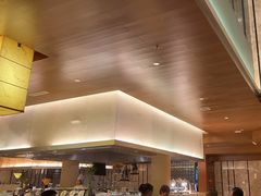 -东西风牛排馆周末烧烤自助(首都机场希尔顿店)