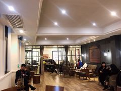 大堂-星巴克臻选(广州沙面店)