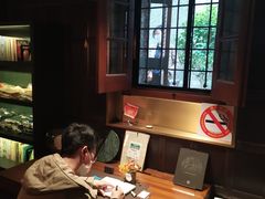 -思南书局(复兴中路店)