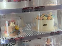 -DQ·蛋糕·冰淇淋(大宁国际商业广场店)