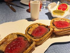 惠灵顿牛排-弦月窗LUNETTE BY AMANDA(复兴路店)