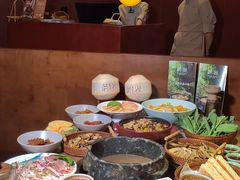 -蘑界·野生菌火锅(深业上城店)