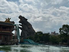 -七彩云南欢乐世界