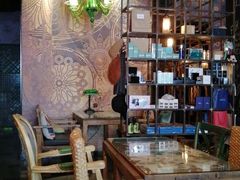 大堂-动动咖啡清真西餐厅