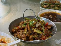 干锅牛蛙-良泉足疗
