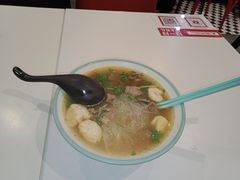 油豆腐牛肉粉丝汤（咖喱）-小杨生煎(龙之梦购物中心店)