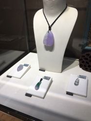 -北京七彩云南翡翠珠宝旗舰店(月坛店)