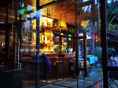 门面-拾光音乐餐酒吧(告庄星光夜市店)