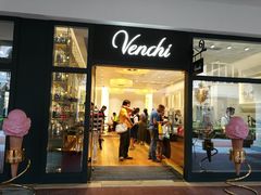 门面-VENCHI 闻绮(上海佛罗伦萨小镇店)