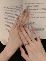-初瞳专营美睫美甲