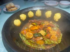 -鱼窝棚柴火铁锅炖(富山屯店)