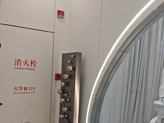 -皓齿连锁·雅贝健口腔·种植·矫正中心(虹口曲阳路店)