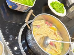 -煲王粤菜餐厅(中侨中心店)