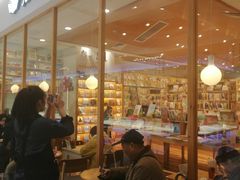 -猫的天空之城概念书店(印象城购物中心店)