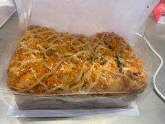 青稞红豆肉粉松吐司-燃厚蛋糕(卓展中信城店)