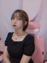 -朗峰专业美发沙龙