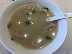 鱼汤馄饨-留芳·文旅古月楼(老街店)