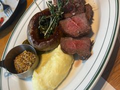 烤牛肉和香肠拼盘-The Diner X餐厅(青岛万象城店)