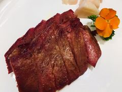 炭烧牛舌-白天鹅宾馆-宏图府餐厅