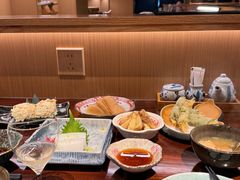 紫苏银鱼卷天妇罗-加奈日本料理