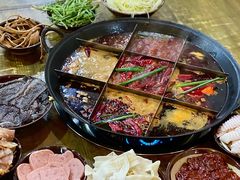 -正南齊北重庆老火锅(光华村直营店)