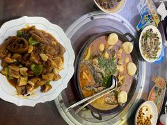 -丹水桥地锅鱼·翘嘴鲌·地方特色全鱼宴(丹江口大坝店)