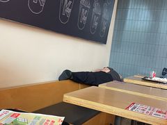 -肯德基(彩云城店)