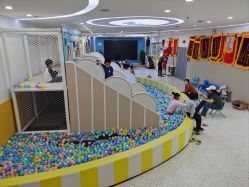 -月儿湾儿童游泳成长中心