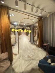 -LA GRACE高端婚纱礼服定制馆