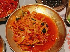 -草家酱蟹炭火烤肉店(珲春南路一店)